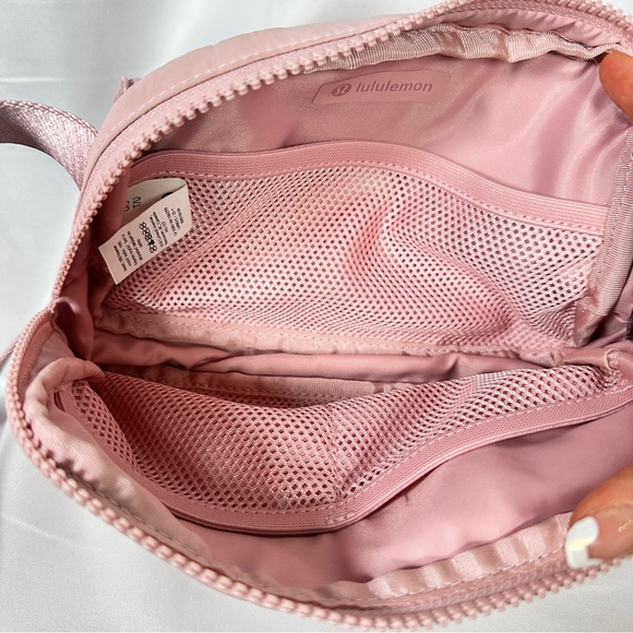Lululemon Everywhere Belt Bag 1L New Calypso Pink Nylon Athleisure Crossbody - Picture 7 of 11
